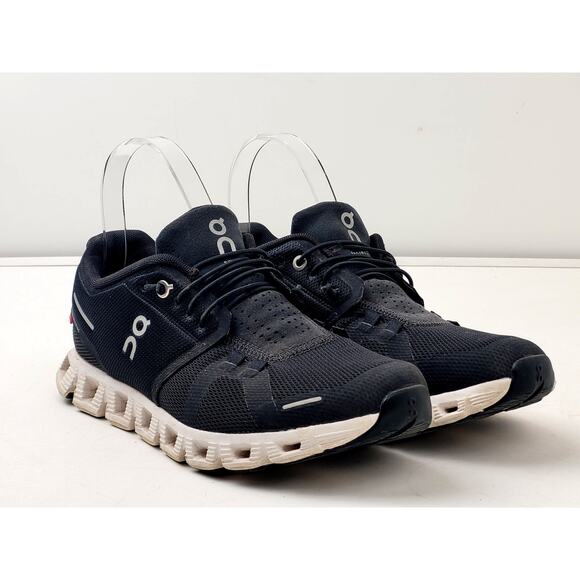 On Cloud 5 Black/Chalk Running Shoe Women's Sz 7.5 - Picture 1 of 9